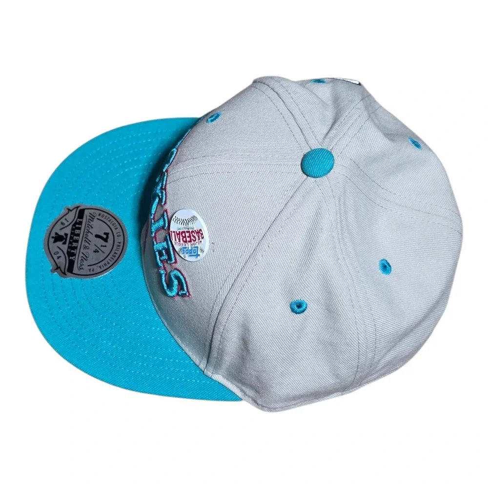 Mitchell & Ness Colorado Rockies Liberty Fitted Hat 7 1/4 Grey Teal Topps Patch